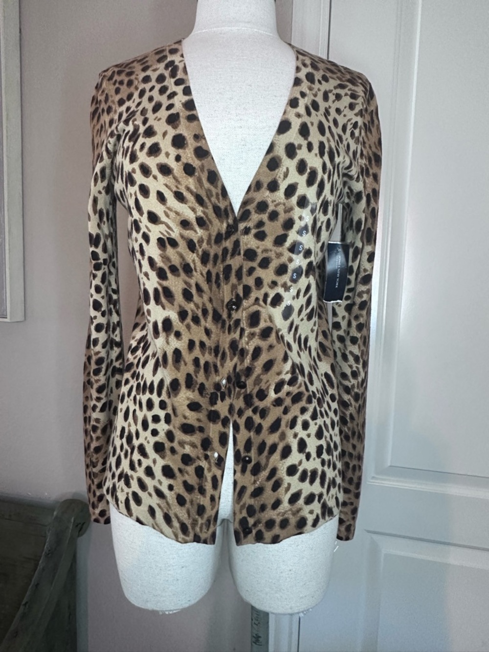 Jones New York Leopard Print V-Neck Cardigan